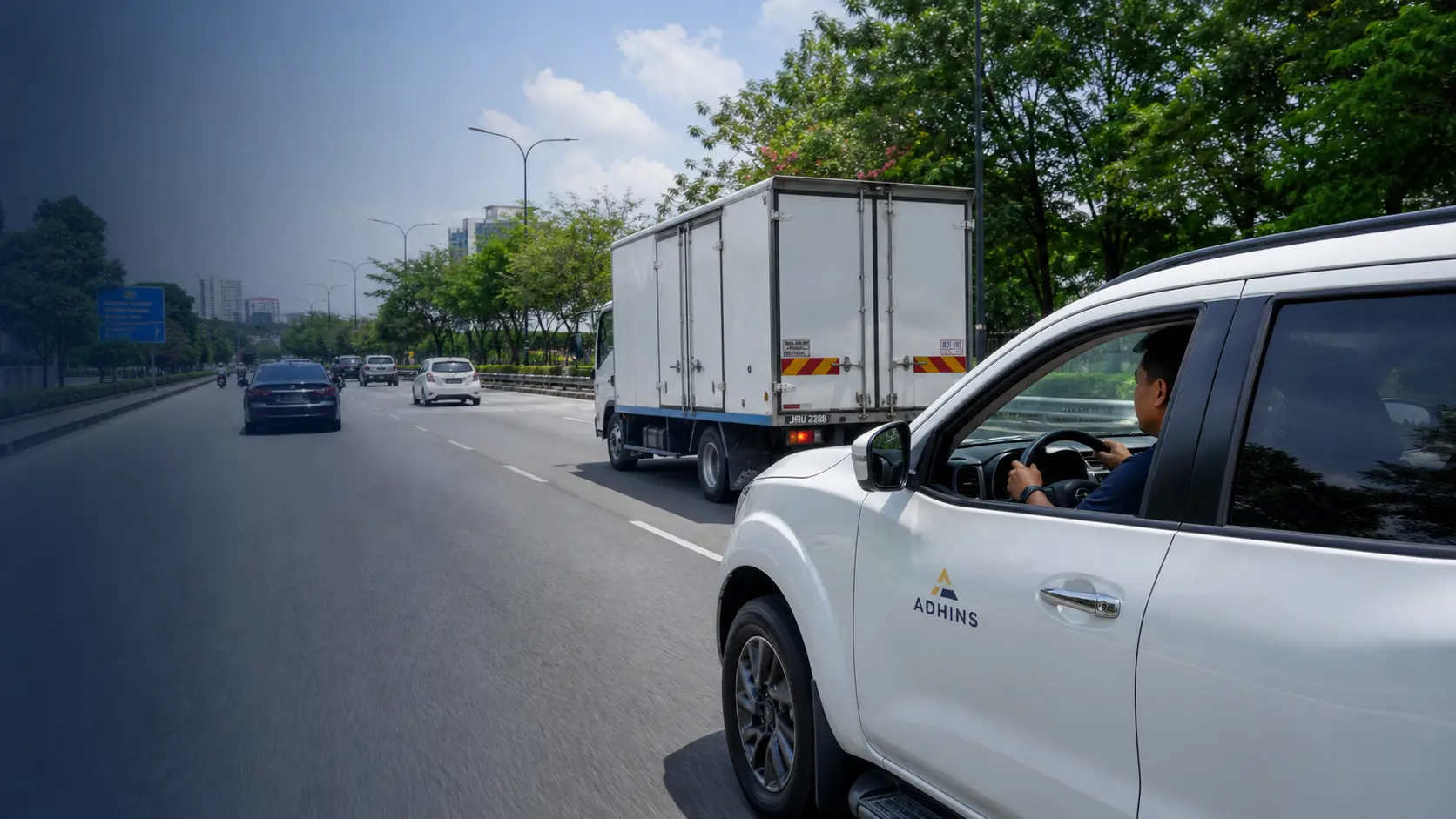 How Defensive Driving Helps Fleet Drivers Avoid Road Hazards